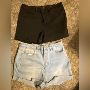 3 pair juniors shorts size 13 - sold as lot